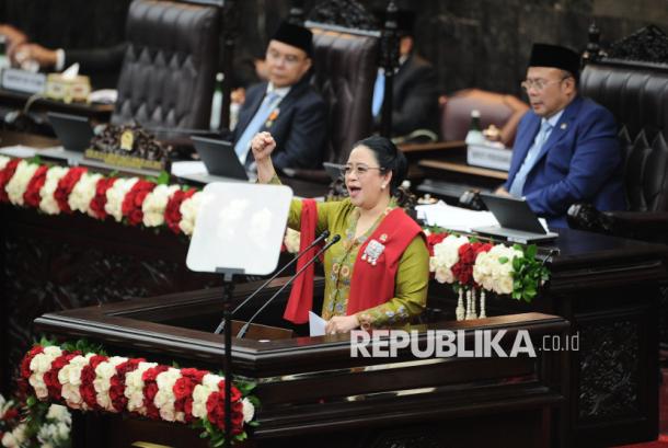 Kunjungi Rumah Affan Bersama Pramono, Puan Minta Maaf atas Kinerja DPR RI