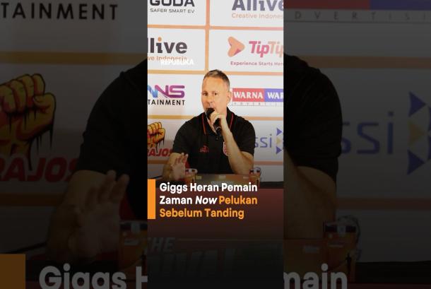 Giggs Heran Pemain Zaman Now Pelukan Sebelum Tanding