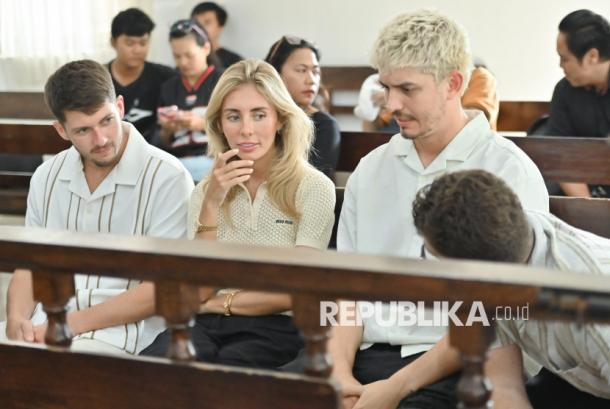 Lecehkan Bendera Indonesia, Bonnie Blue Dkecam Warganet Asing Disebut Menjijikkan dan Memalukan