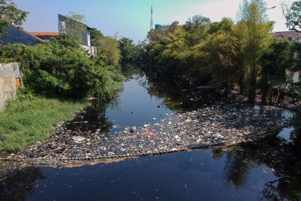  Pekalongan  Larang Buang Limbah Produksi Batik  di Sungai 