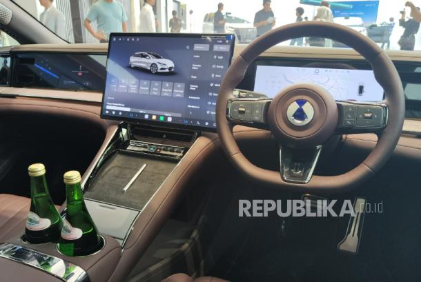 Mengupas Performa Ekstrem Sedan Listrik Mewah Danza Z9GT Bertenaga Sultan (2)