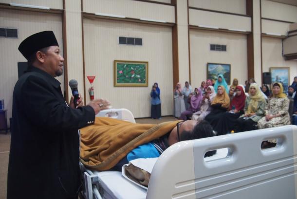 Dompet Dhuafa Mengadakan Pelatihan Bimbingan Rohani Pasien | Republika  Online