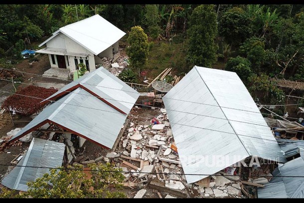 Korban Gempa Lombok Trauma Kembali ke Rumah | Republika Online