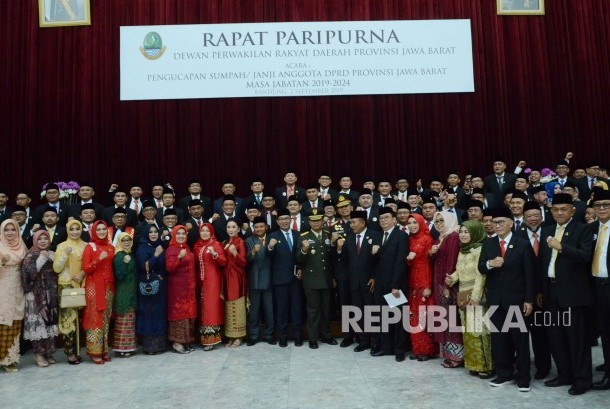 Dprd Jabar Segera Tuntaskan Pr Raperda Republika Online