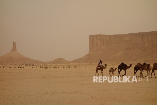 Menyusuri Kembali Hijrah Nabi, Belasan Orang Jalan Kaki dari Makkah ke Madinah dalam Waktu Sepekan