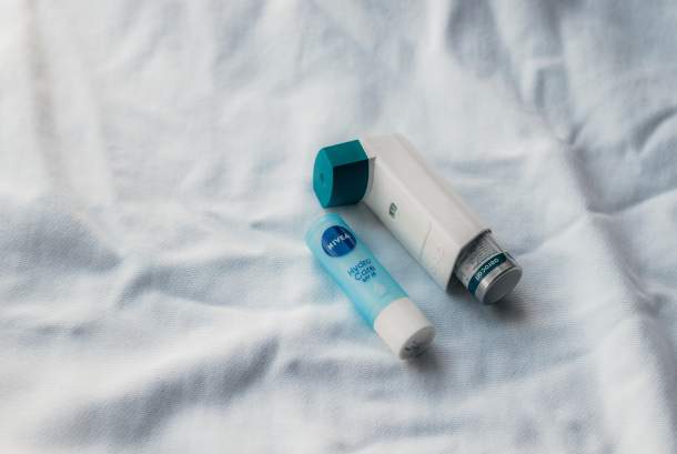 Penderita Asma dan Bahaya Ketergantungan Inhaler
