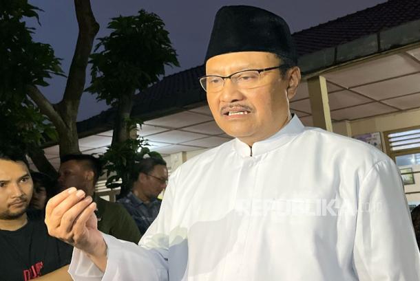 Jenguk Korban Ledakan SMAN 72 Jakarta, Mensos Sebut Masih Ada Trauma