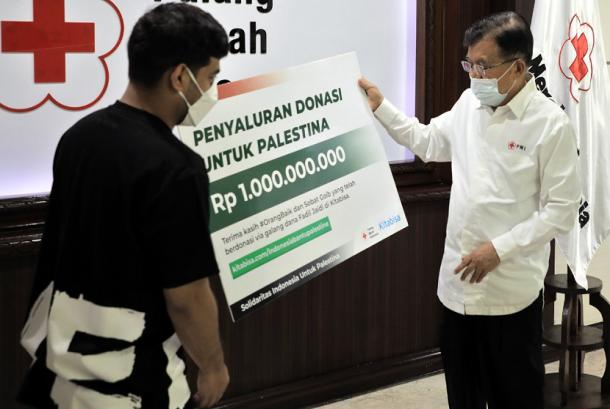 PMI Salurkan Donasi Rp1 miliar untuk Palestina | Republika Online Mobile