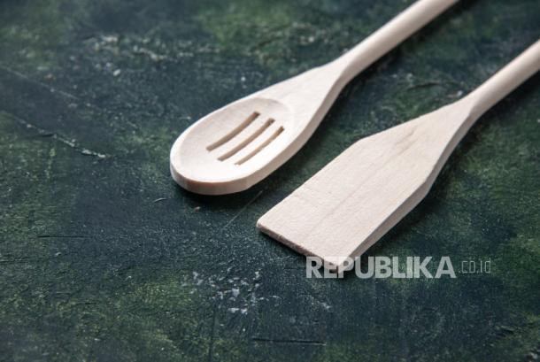 Spatula Plastik Picu Kanker? Ini Bahan Paling Aman Menurut Ahli