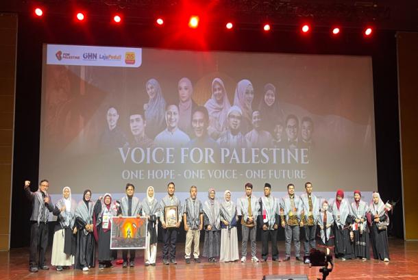 Gema Solidaritas Seniman Tanah Air Lewat Senandung Seni dan Sajak Kemanusiaan (2)