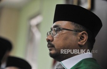 Ketua GP Ansor, Yaqut Cholil Qoumas, mendesak pemerintah segera mengusut aksi biadab Kapal Longxing. 
