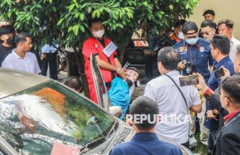 In Picture: Tersangka Polisi Penembak Warga Sipil di Palangka Raya Jalani Rekonstruksi