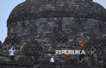 In Picture: Presiden Prancis Emmanuel Macron Kagum Kemegahan Candi Borobudur