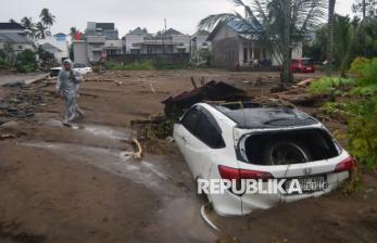 Dahsyatnya Dampak Kerusakan Akibat Banjir Bandang di Padang