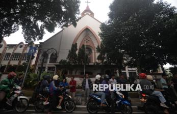 In Picture: Wujud Toleransi Agama, Umat Katolik di Salatiga Bagikan Takjil Gratis Selama Ramadhan