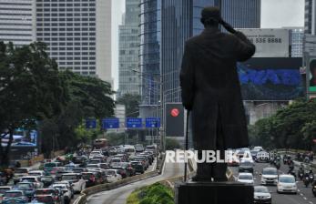 In Picture: Penampakan Kemacetan Jakarta Pagi Ini, Antrean Kendaraan Mengular di Jalur Protokol