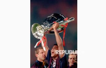 In Picture: Mengenang Kembali Momen Patrick Kluivert saat Menjuarai Liga Champions 1995