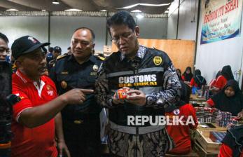 In Picture: Datangi Pabrik Rokok, Menkeu Purbaya Serap Aspirasi Pelaku Usaha Rokok di Kudus