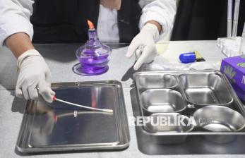 Uji Sampel Nampan MBG yang Diduga Mengandung Minyak Babi