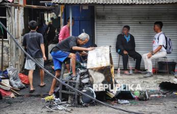 Tiga Dapur Lapangan Bantu Korban Kebakaran Kemayoran