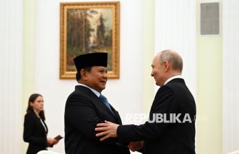 Momen Hangat Pertemuan Prabowo dan Putin di Kremlin