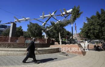 Monumen Drone Houthi di Alun-alun Sana'a