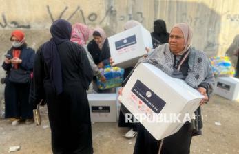 Hadapi Musim Dingin, Warga Palestina di Kamp Pengungsian Terima Bantuan Kemanusiaan dari Indonesia