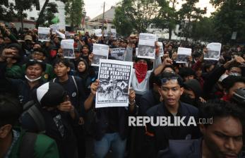 Mahasiswa Bandung Suarakan Kritik Dua Tahun Pemerintahan Prabowo-Gibran