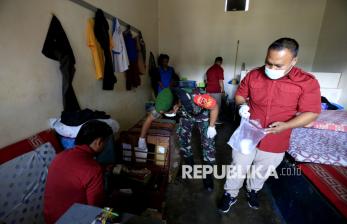 In Picture: Cegah Peredaran Narkoba, Petugas Gabungan Geledah Lapas Pohuwato