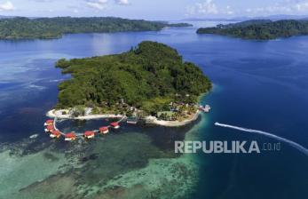 Indahnya Pulau Wisata Nusa Ra di Pulau Bacan