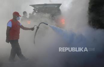 In Picture: Cegah DBD Meluas, Dinkes Aceh Barat Lakukan Pengasapan