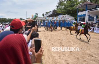 Ajang Pacu Kuda di Padang Pariaman Jadi Hiburan dan Pemulihan Trauma Warga