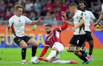 AC Milan Menang Telak atas Venezia, Jay Idzes Bermain Penuh