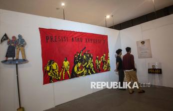 Melihat Pameran Seni Surat untuk Polisi