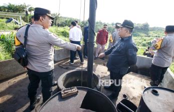 In Picture: Kapolda Sumsel dan Pj Bupati Muba Pantau Langsung Lokasi Illegal Drilling