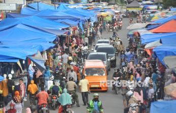 Seorang pedagang di pasar Kota Jambi positif Covid-19 berdasarkan tes PCR. Ilustrasi.