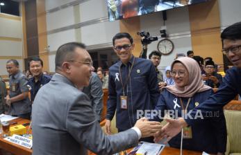 In Picture: Tuntut Kesejahteraan Hakim, Solidaritas Hakim Indonesia Temui Pimpinan DPR