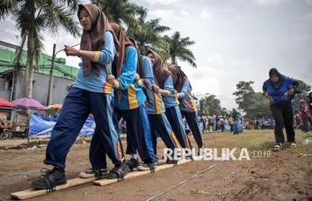 In Picture: Intip Keseruan Festival Olahraga Tradisional Jabar