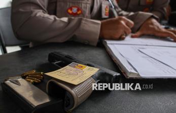 In Picture: Cegah Penyalahgunaan, Polres Bogor Periksa Senjata Api Anggota Polisi