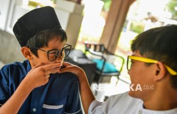 Alhamdulillah, 100 Anak Yatim di Bandung Terima Bantuan Kacamata Gratis