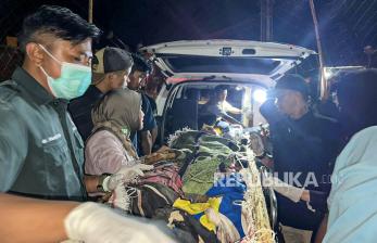 In Picture: Tambang Emas Ilegal di Solok Longsor, 12 Orang Meninggal Dunia