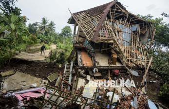 In Picture: 85 Rumah di Cianjur Rusak Berat Akibat Bencana Pergerakan Tanah