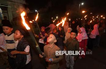 Takbir Keliling dan Pawai Obor Semarakkan Malam Idul Adha di Sejumlah Daerah