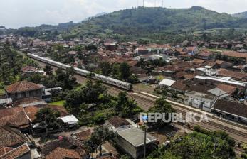 Ini Deretan 10 Stasiun Kereta Tertinggi di Indonesia