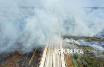 Asap Kebakaran Lahan Selimuti Tol Semarang–Batang, Pengendara Diminta Waspada