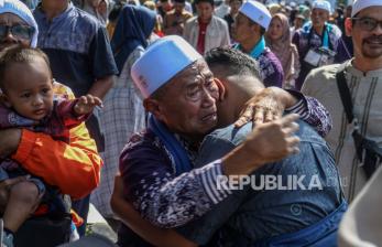 In Picture: 432 Jamaah Haji Kabupaten Bogor Tiba di Tanah Air