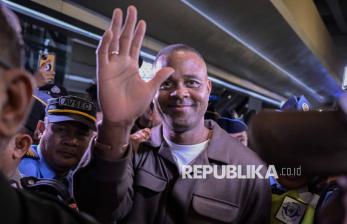 In Picture: Pelatih Anyar Timnas Patrick Kluivert Tiba di Indonesia