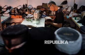 Ramadhan Bawa Rezeki, Perajin Peci di Pasar Kemis Tangerang Kebanjiran Pesanan