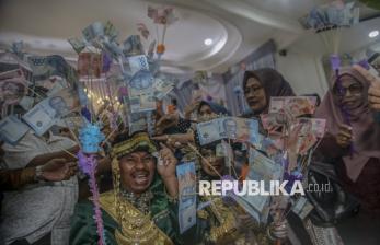 In Picture: Prosesi Saro-Saro, Tradisi Unik Sambut Pasangan Pengantin di Ternate