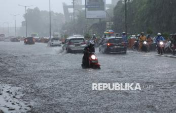 Hujan Deras, Sejumlah Lokasi di Makassar Terendam Banjir